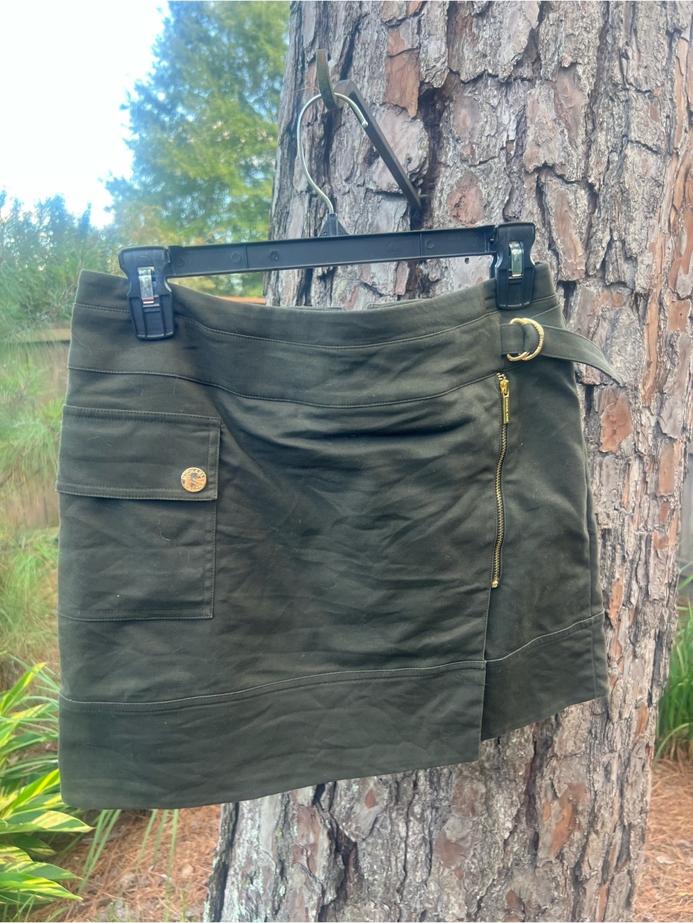 MICHAEL Michael Kors Olive Green Mini Skirt with Gold Accents Sz6